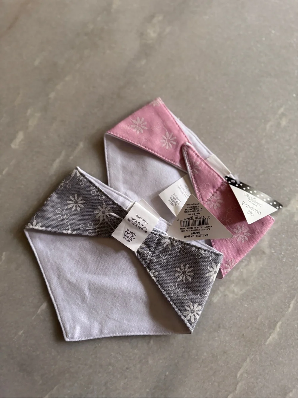 NWT Ella Jackson Floral Reversible Bandana Bib — Pink & Gray